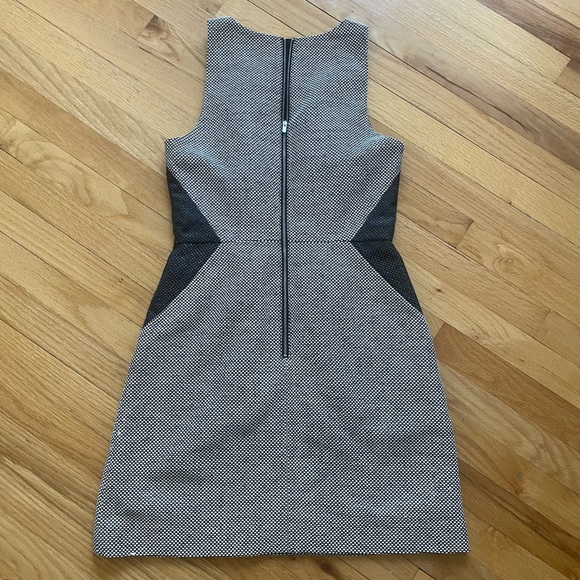 Banana Republic Shift Dress size 6 - Picture 4 of 8